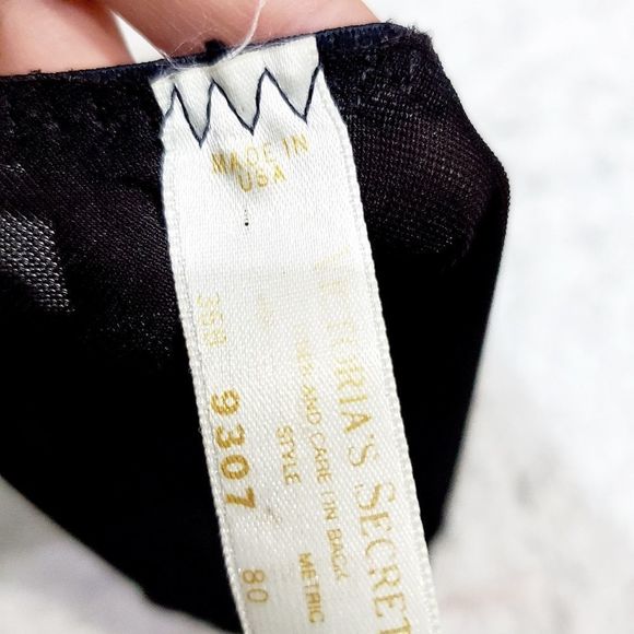 Victoria's secret True vintage made USA lace golden y2k style Size Extra Small - Picture 11 of 16